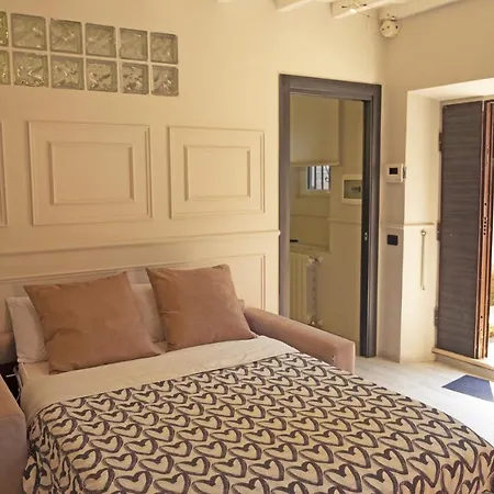 Casa Indipendente A Trastevere روما